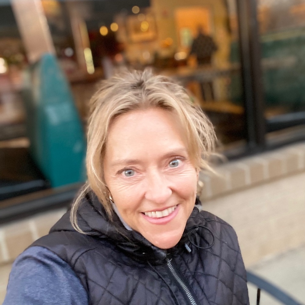 Meet your Posher, Bobbie